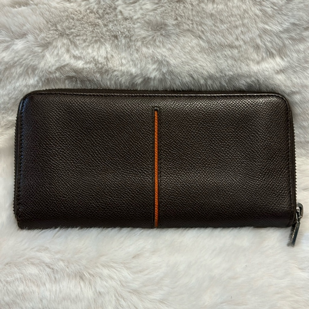 Tod's Brown Leather Zip Around Wallet